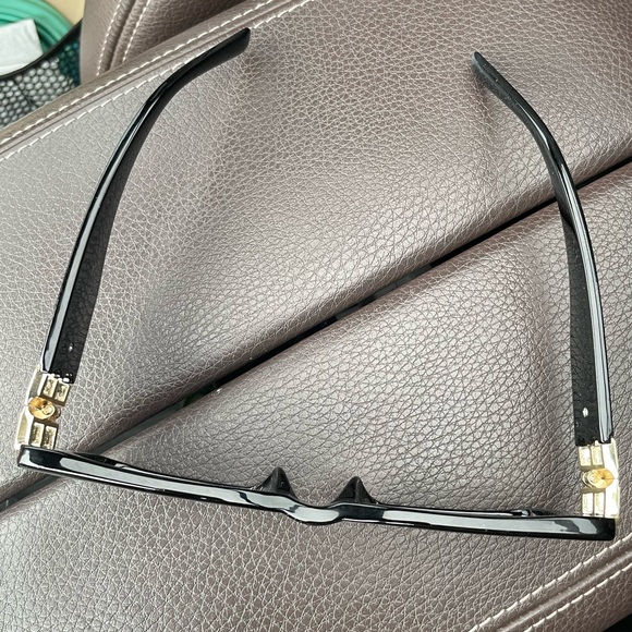 *SOLD* Black Fashion Sunglasses Gold BB Detail UV400 Unisex - Picture 4 of 7